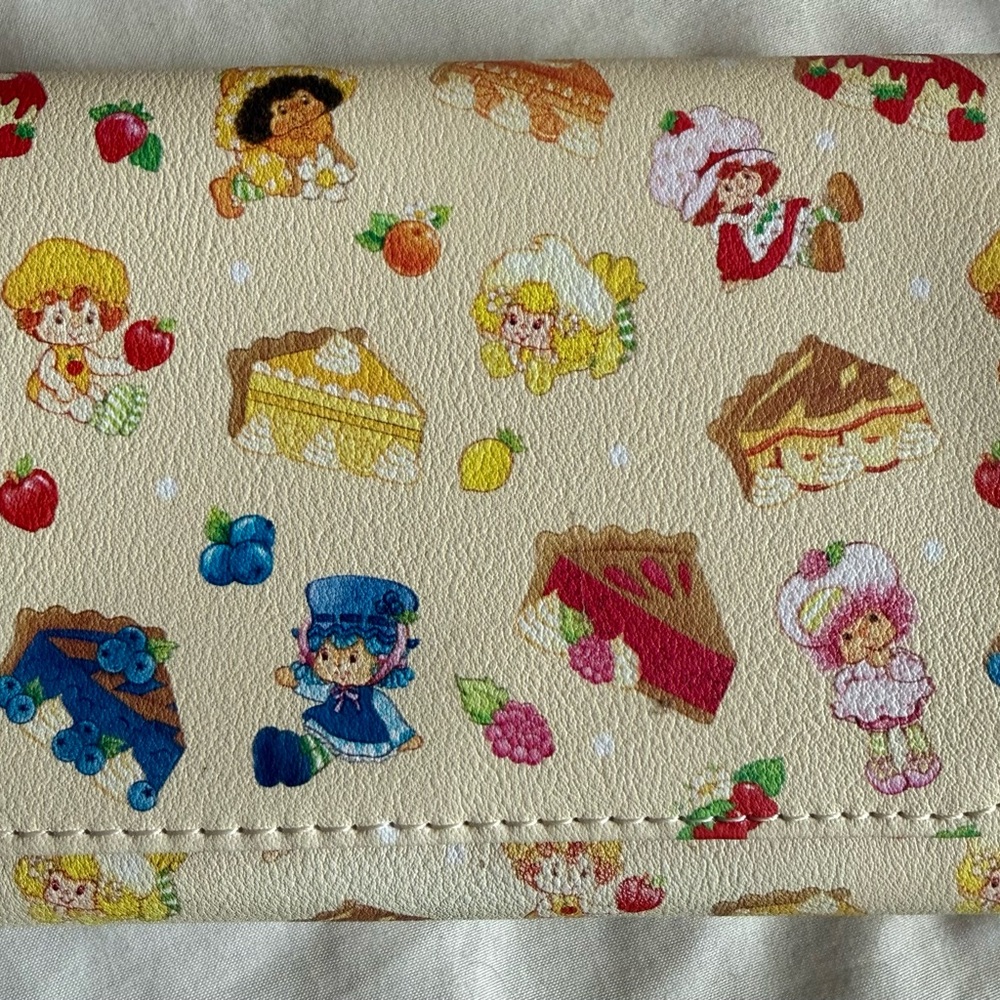 Loungefly Strawberry Shortcake Cream Wallet with Red Logo Patch NWT - Picture 2 of 6